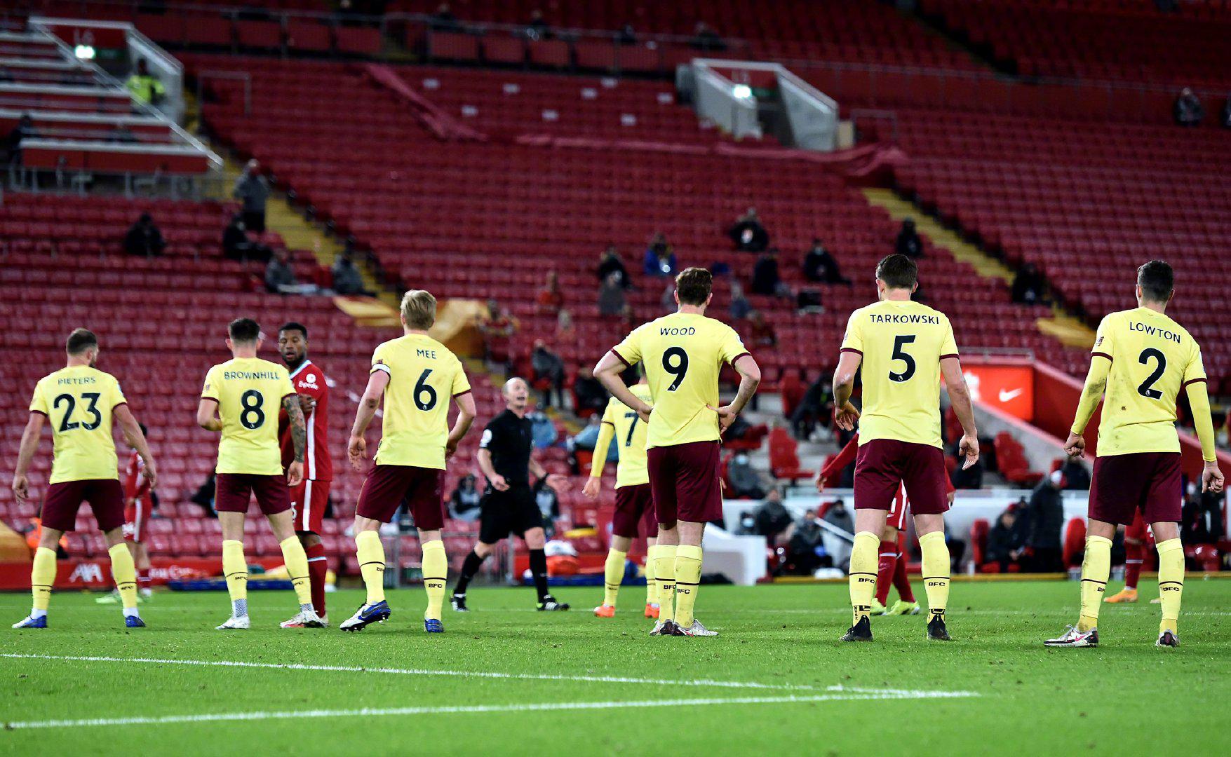 他可以说是 他可以说是