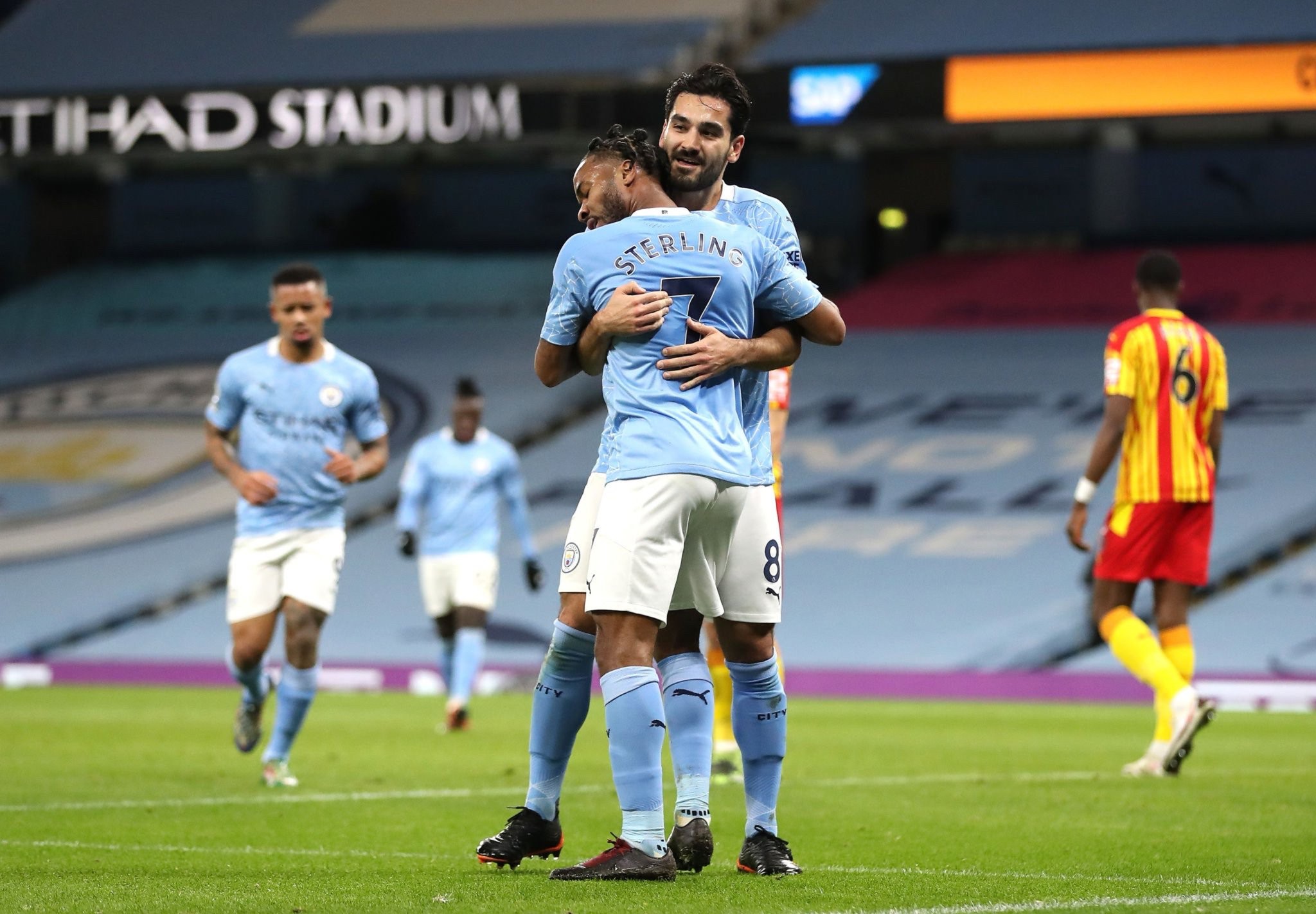 西蒙斯的潜 西蒙斯的潜